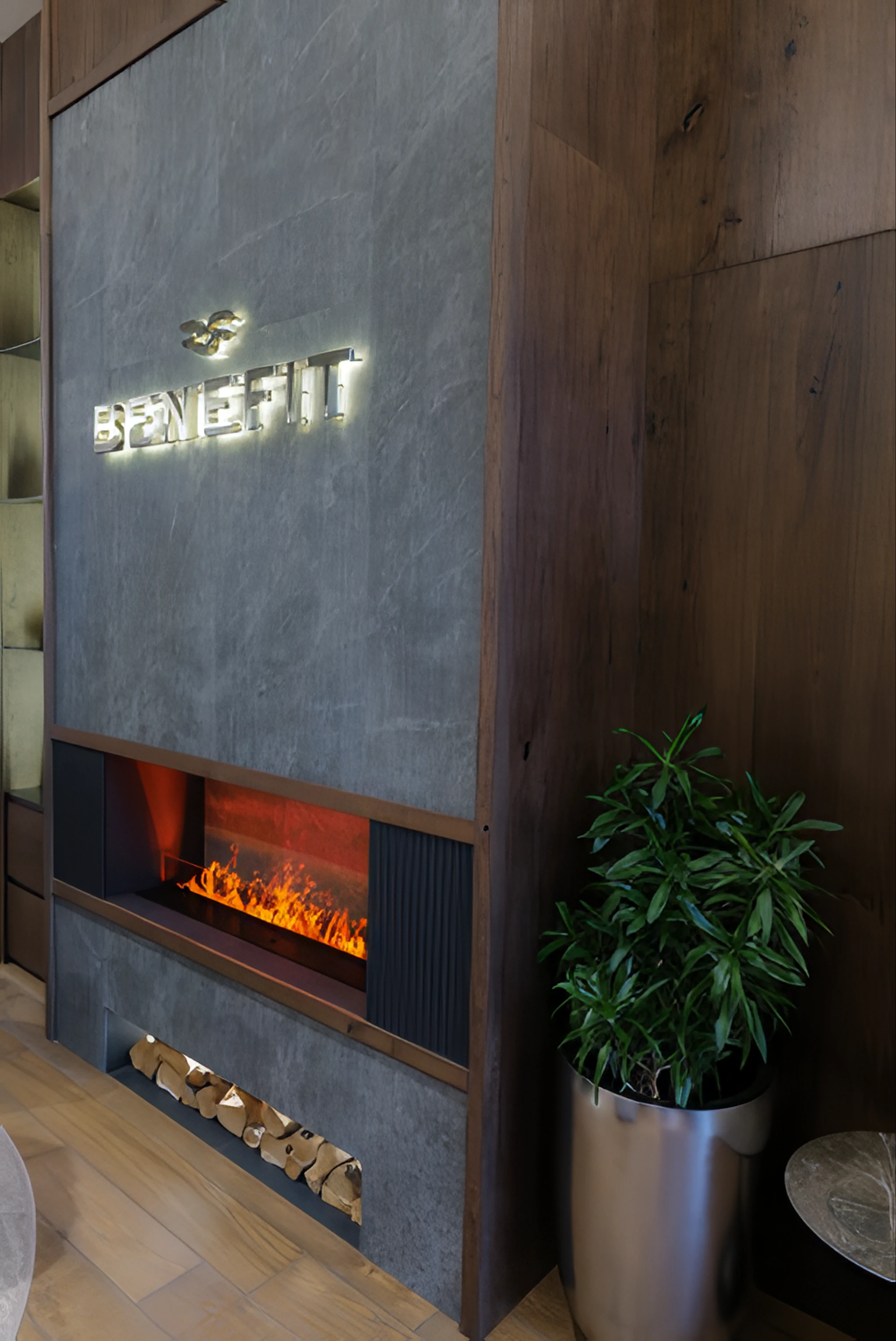 Вывеска и оформление номеров для Benefit Chalet — фотография 8